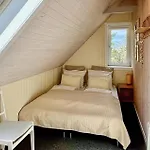 Semesterbostad Beautiful In With Sauna